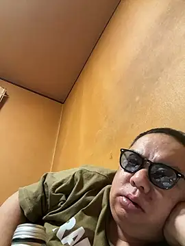 punk0805 online show from April 11, 2026, 1:15 pm