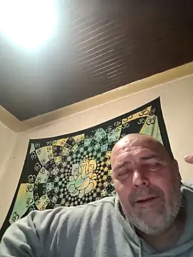 Snapshot of bobosse83 chatting on March 22, 2026, 10:24 pm bobosse83 online show from March 22, 2026, 10:24 pm