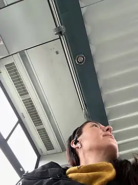 eveangelll online show from November 12, 2025, 8:04 am