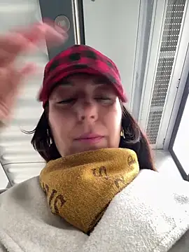 eveangelll online show from April 22, 2026, 7:22 am