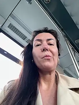 eveangelll online show from April 23, 2026, 4:35 am