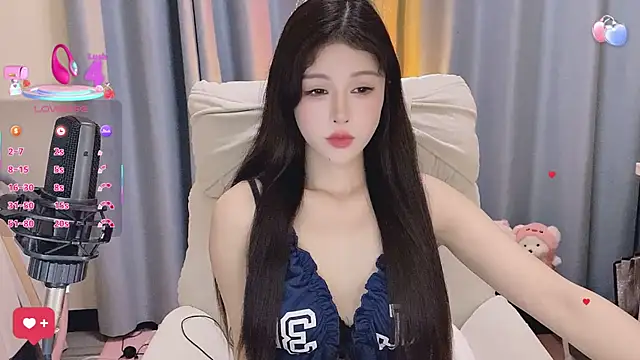 7-Love online show from April 22, 2026, 1:12 pm