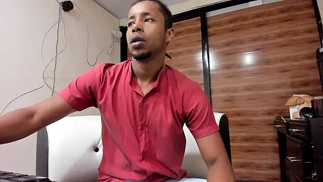 AlejoKhalifa  online show from February 3, 2025, 1:52 am