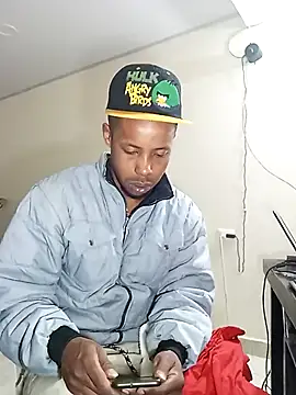 AlejoKhalifa  online show from March 11, 2025, 9:34 am