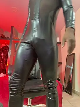 Snapshot of AlejoKhalifa_ chatting on July 23, 2026, 10:24 am AlejoKhalifa online show from July 23, 2026, 10:24 am