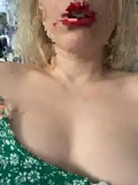 Yourdirtybitch online show from November 10, 2025, 7:51 am