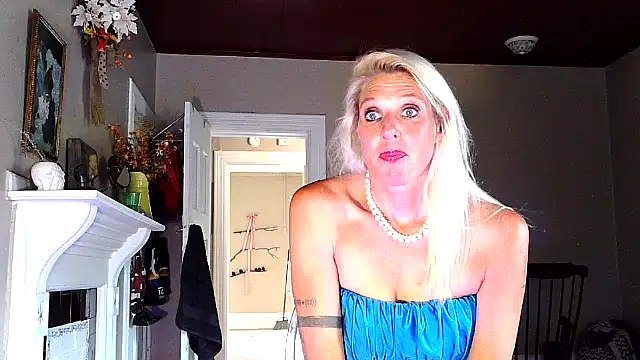 Glamazonx online show from September 13, 2025, 6:51 pm