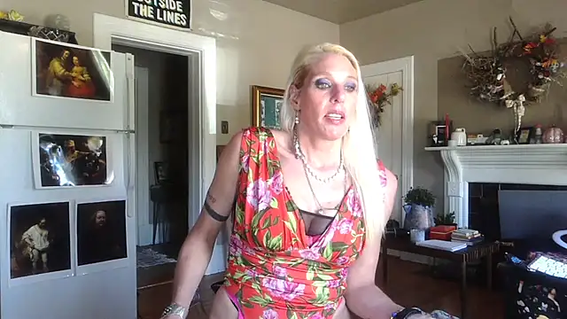 Glamazonx online show from October 31, 2025, 7:48 pm