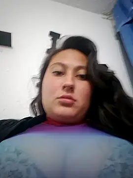 Snapshot of Celeem_ chatting on January 9, 2025, 3:47 am Celeem online show from January 9, 2025, 3:47 am