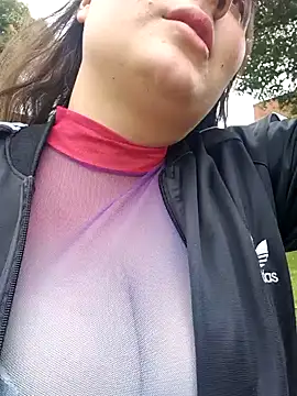 Snapshot of Celeem_ chatting on January 9, 2025, 8:22 pm Celeem online show from January 9, 2025, 8:22 pm