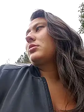 Snapshot of Celeem_ chatting on February 11, 2025, 9:14 pm Celeem online show from February 11, 2025, 9:14 pm