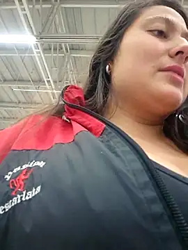 Snapshot of Celeem_ chatting on November 6, 2025, 11:04 pm Celeem online show from November 6, 2025, 11:04 pm