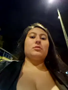 Snapshot of Celeem_ chatting on November 26, 2025, 4:02 am Celeem online show from November 26, 2025, 4:02 am