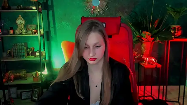 Snapshot of EllaHorton chatting on February 28, 2025, 3:37 pm EllaHorton online show from February 28, 2025, 3:37 pm