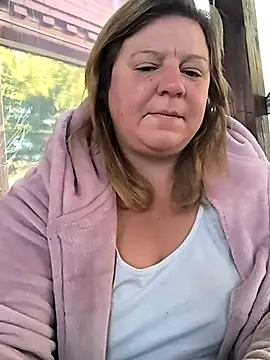 jusichka online show from November 3, 2025, 5:52 am