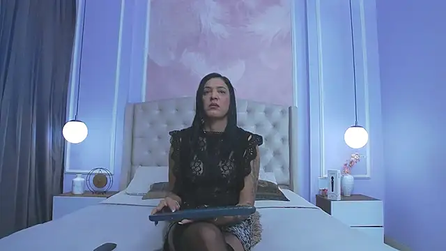 JoannaCox online show from December 5, 2025, 8:05 pm