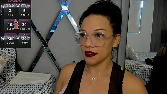 paula daniela1 online show from January 14, 2025, 8:48 pm
