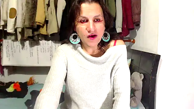 LorenJade online show from March 11, 2026, 7:14 am