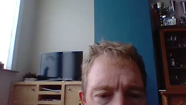 bertolini online show from October 27, 2025, 8:07 am