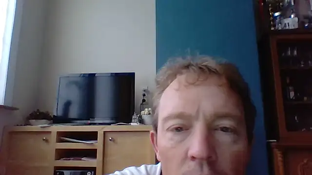 bertolini online show from December 1, 2025, 8:19 am