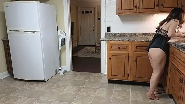 sexylilly69 online show from March 8, 2026, 3:32 am