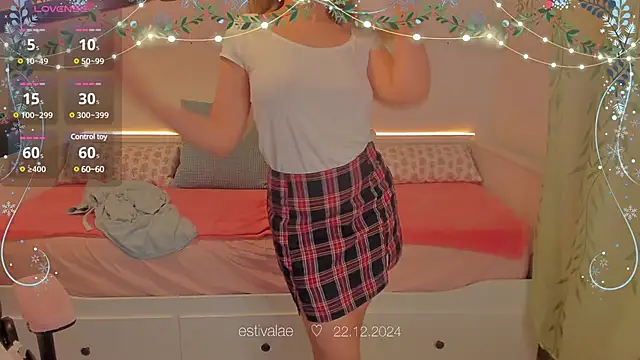 estivalae online show from December 22, 2024, 2:16 pm