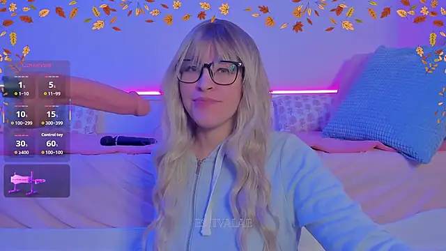 estivalae online show from October 20, 2025, 3:18 am