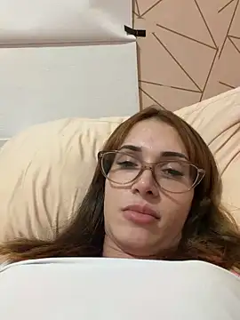 Irresistible24 online show from April 20, 2026, 10:22 pm