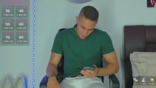 MikeRoss7777 online show from December 15, 2024, 3:02 am