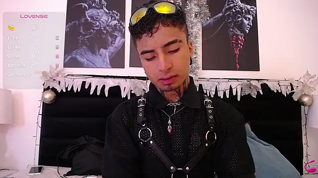 JuanCamiilo 66 online show from December 30, 2024, 12:22 am