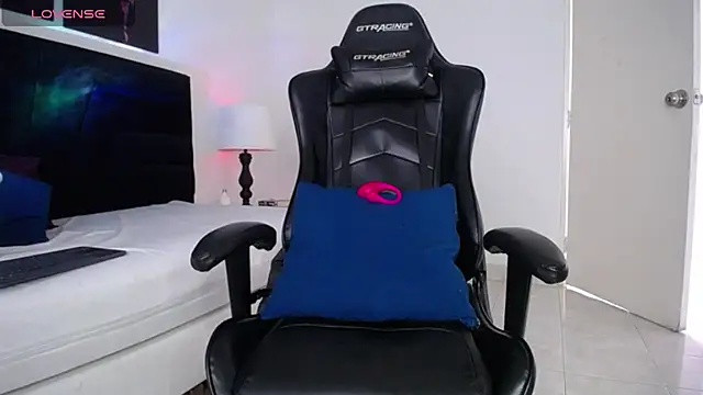 JuanCamiilo 66 online show from January 28, 2025, 6:49 pm