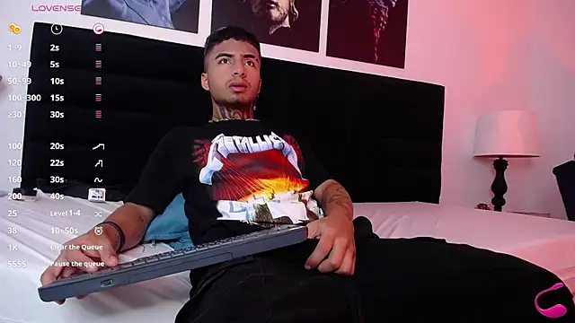 JuanCamiilo 66 online show from March 18, 2025, 2:04 pm