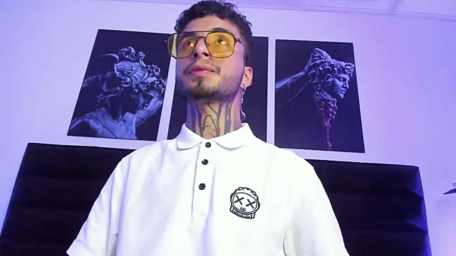 JuanCamiilo 66 online show from October 10, 2025, 2:54 am