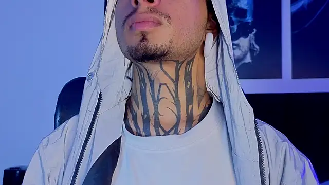 JuanCamiilo 66 online show from April 29, 2026, 3:21 am