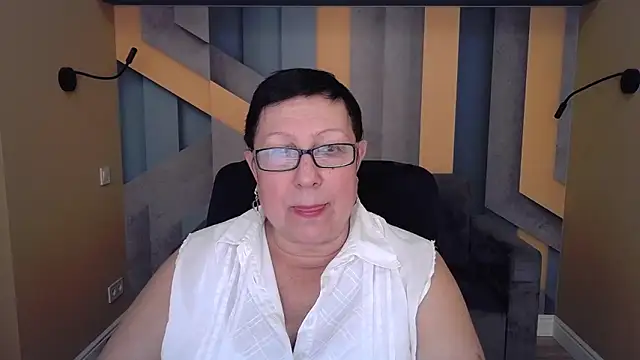 BarbaraTurners online show from October 24, 2025, 6:26 pm