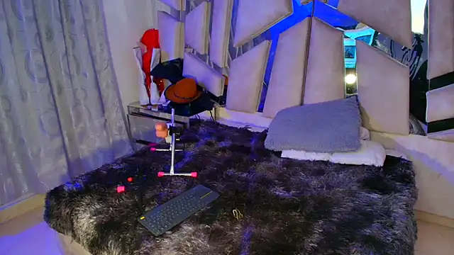 Natalyefoster online show from March 22, 2026, 2:09 pm