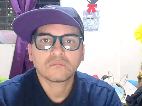 Snapshot of ClarkGiven chatting on December 18, 2025, 12:06 am ClarkGiven online show from December 18, 2025, 12:06 am