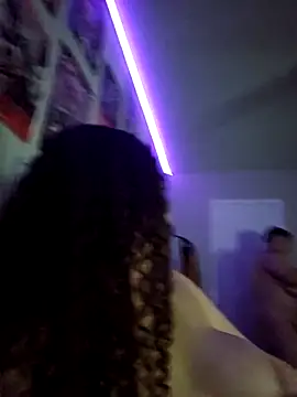 honeeyyy pot online show from March 14, 2025, 3:59 am