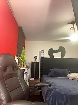 charlotedoll online show from December 14, 2025, 6:19 am