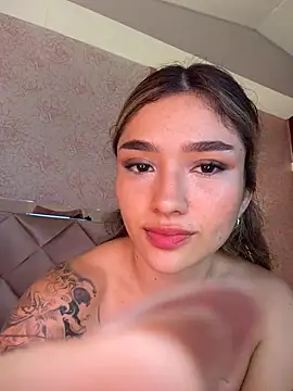 Arianavillada online show from June 5, 2026, 3:35 am