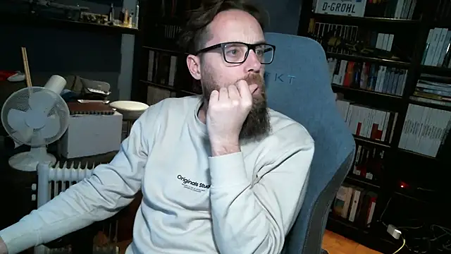 MeSteff online show from December 17, 2024, 7:37 pm