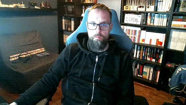 MeSteff online show from April 18, 2026, 8:09 pm