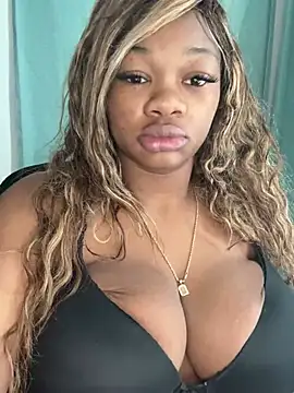 CharismaaBanx online show from February 9, 2025, 9:06 pm