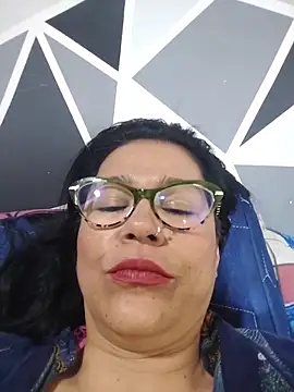 naughty doll horny online show from April 24, 2026, 2:47 am