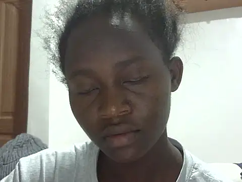 Seeexxxy-bree online show from April 21, 2026, 8:42 am