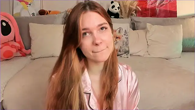 Frau Lina online show from November 8, 2025, 2:17 pm