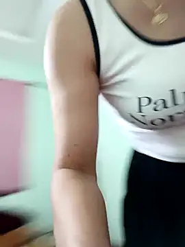 Snapshot of zizi_public chatting on September 20, 2025, 11:50 pm zizi public online show from September 20, 2025, 11:50 pm