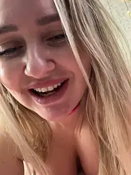 LadyLolyPop  online show from January 19, 2025, 12:17 pm