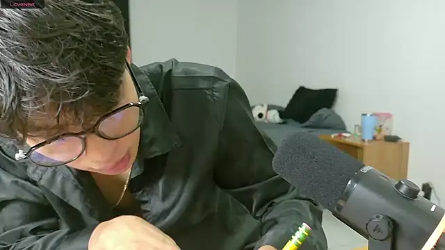 Jacotnk online show from October 6, 2025, 3:59 am