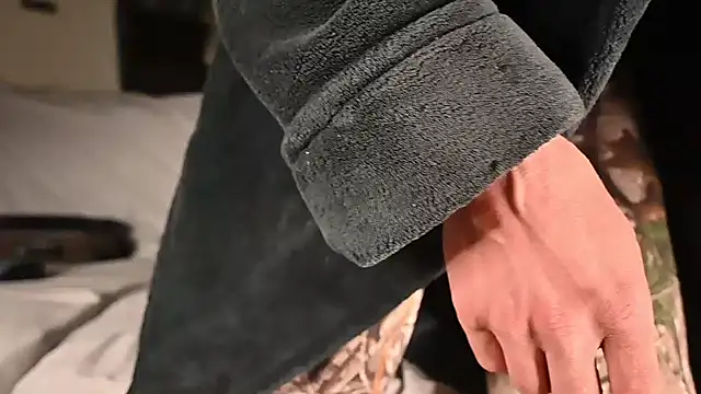 joeiandola online show from February 6, 2025, 4:42 am